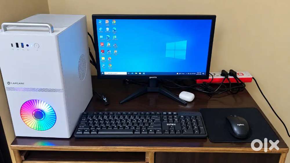 Computer good condition 3 years warranty