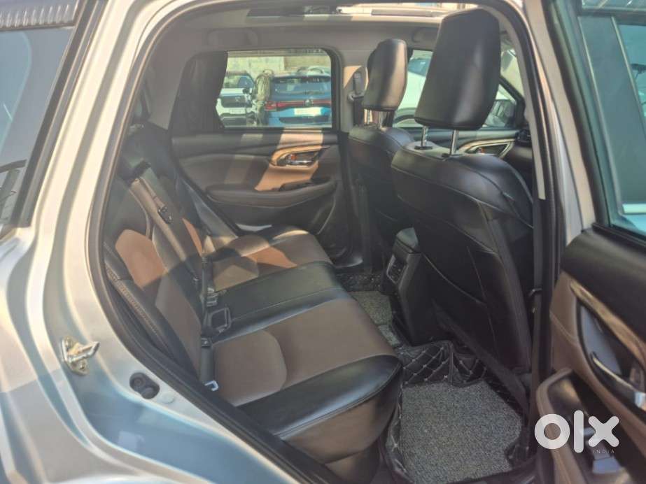 Toyota Urban Cruiser Hyryder 1.5 V Hybrid, 2023, Petrol