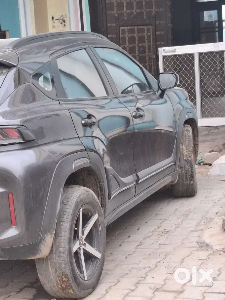 Maruti Suzuki Fronx Delta 2024