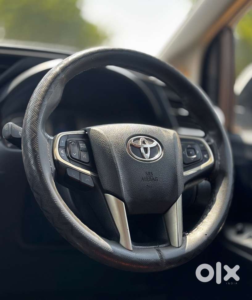 Toyota Innova Crysta 2.4 V, 2016, Diesel