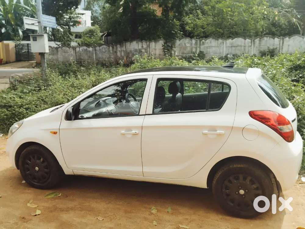 Hyundai I20 Petrol Manual 2010