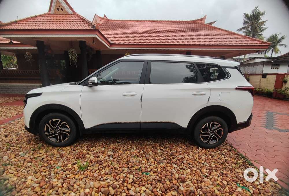 Kia Carens 1.4 Prestige Plus Turbo 7 Str, 2022, Petrol