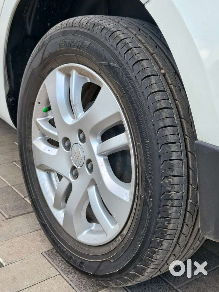 Maruti Suzuki Swift Dzire Zdi, 2012, Diesel