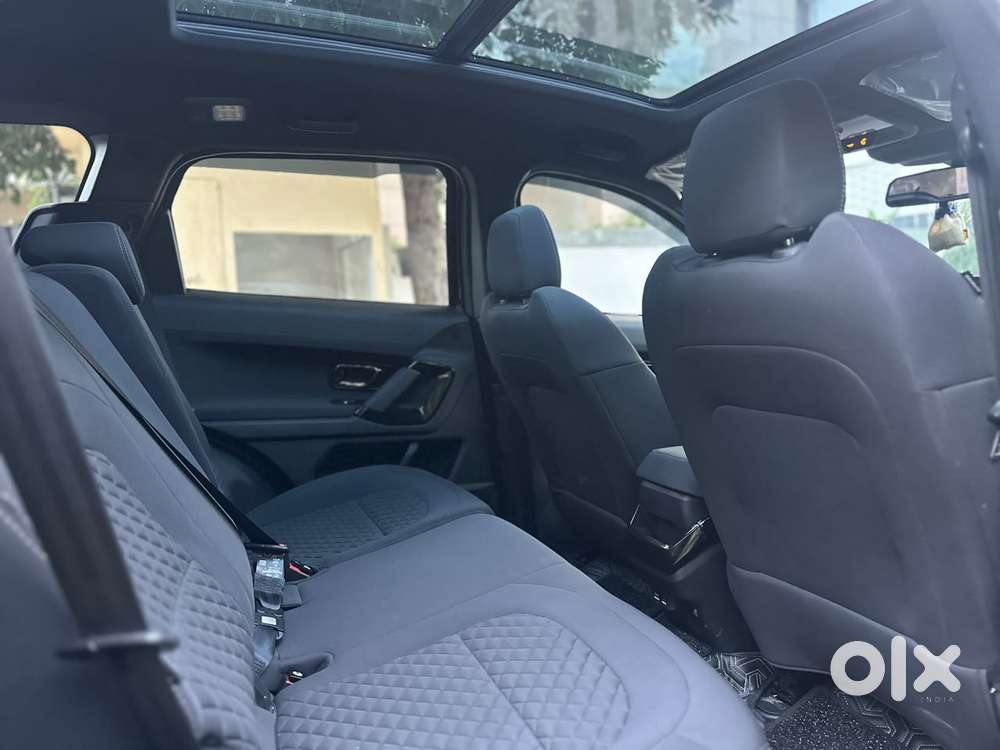 Tata Safari Pure Plus S Dark Edition At, 2026, Petrol