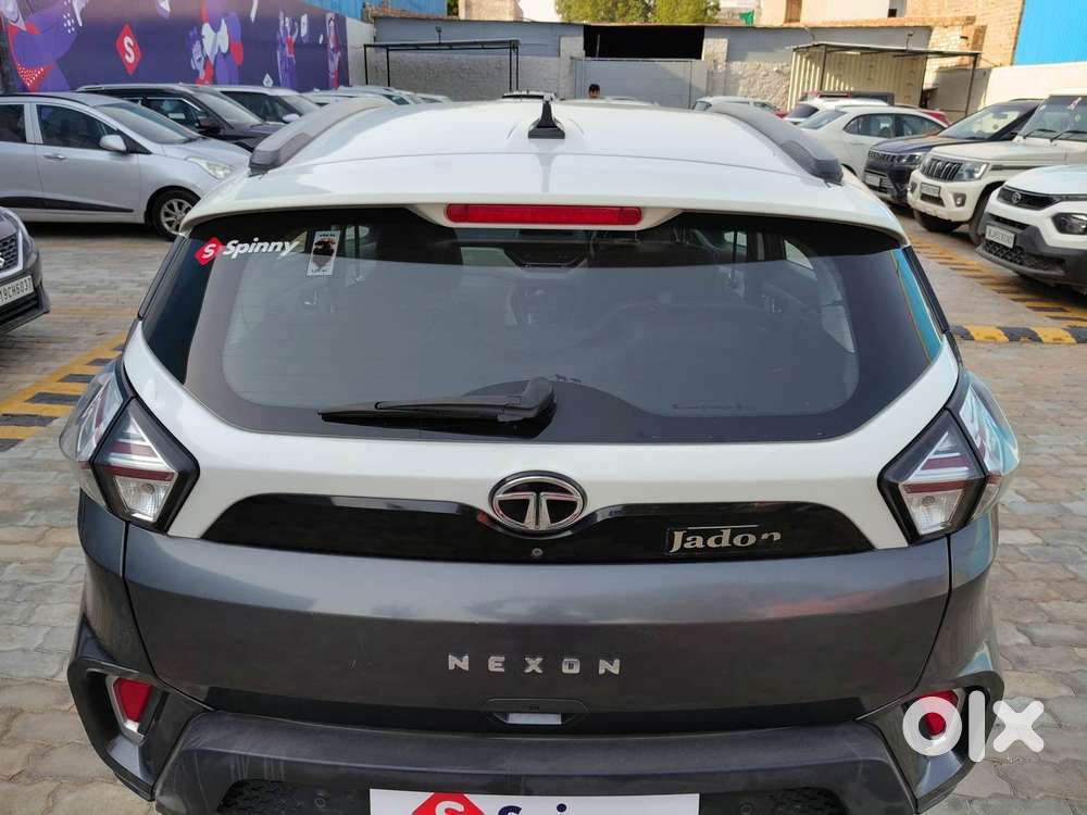 Tata Nexon 1.2 Revotron Xz Plus Dual Tone Roof (s), 2020, Petrol