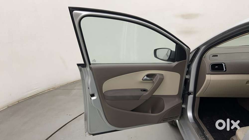 Skoda Rapid 1.6 Mpi At Style, 2016, Petrol