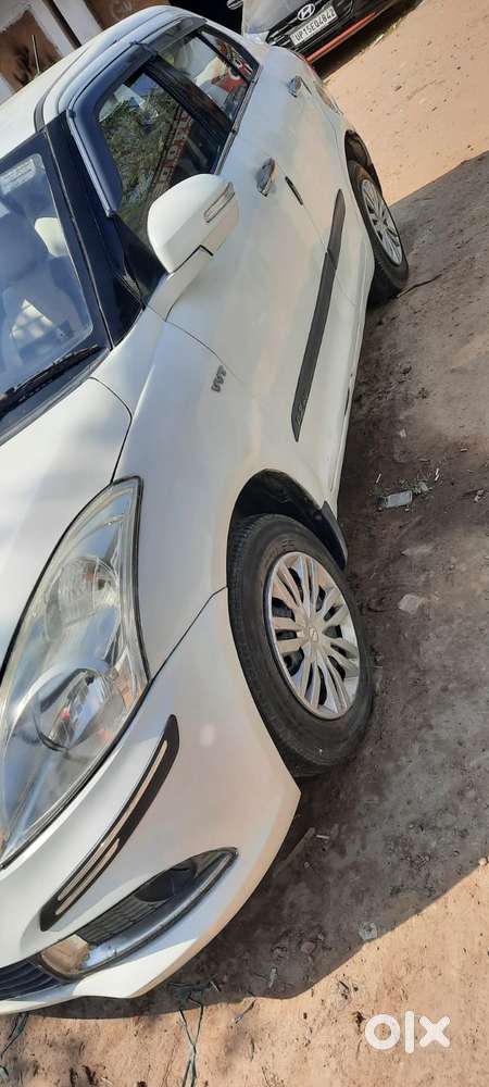 Maruti Suzuki Dzire 1.2 Vxi, 2015, Cng & Hybrids