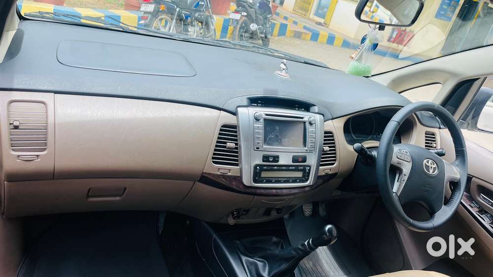 Toyota Innova Diesel 2015