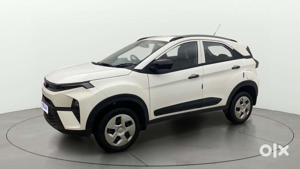Tata Nexon Smart Plus S 1.2 Revotron Petrol 5 Mt, 2025, Petrol