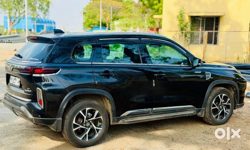 Toyota Urban Cruiser Hyryder 2024 Petrol Well Maintained