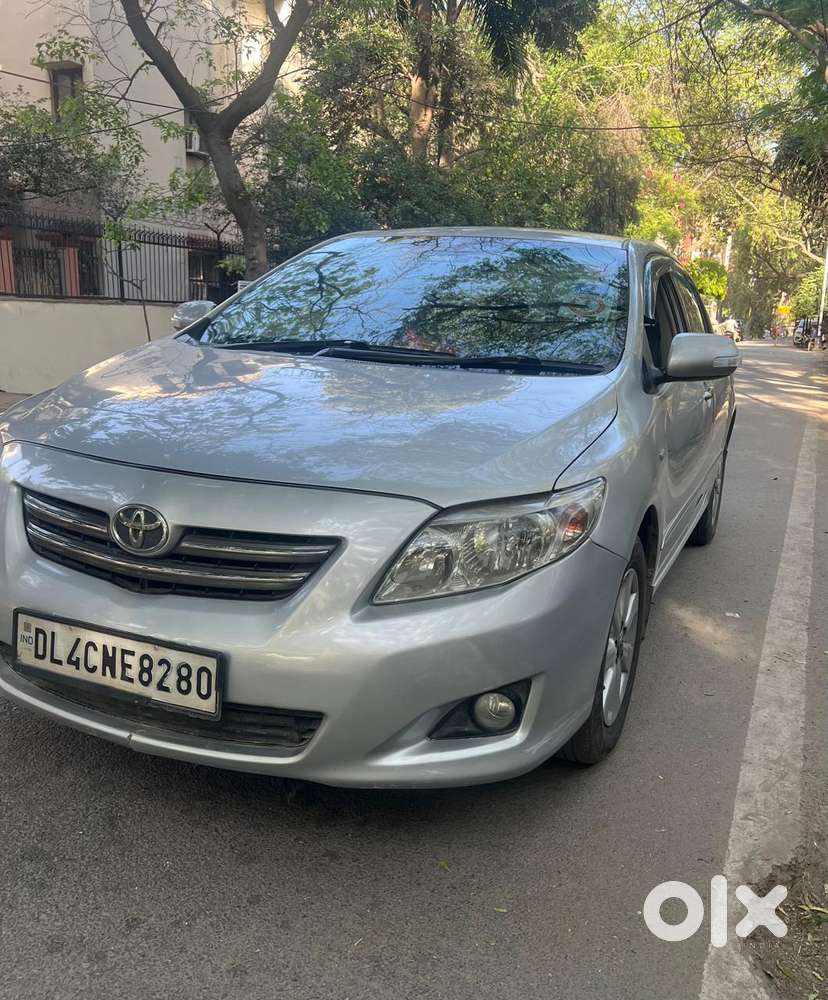 Toyota Corolla Altis 1.8 J, 2011, Petrol