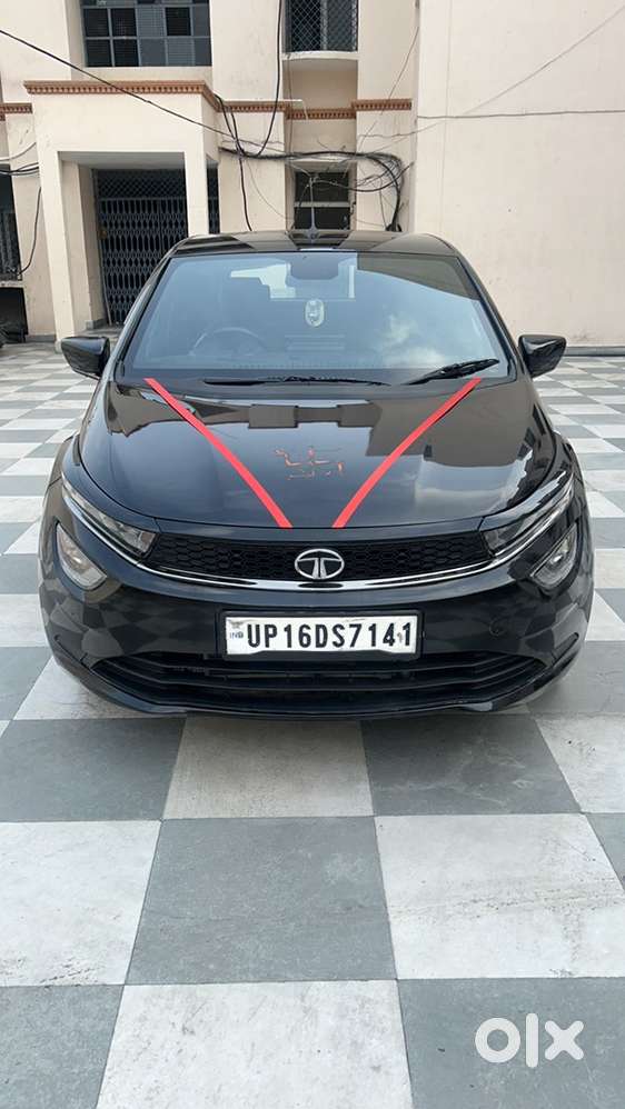 Tata Altroz Petrol 2023
