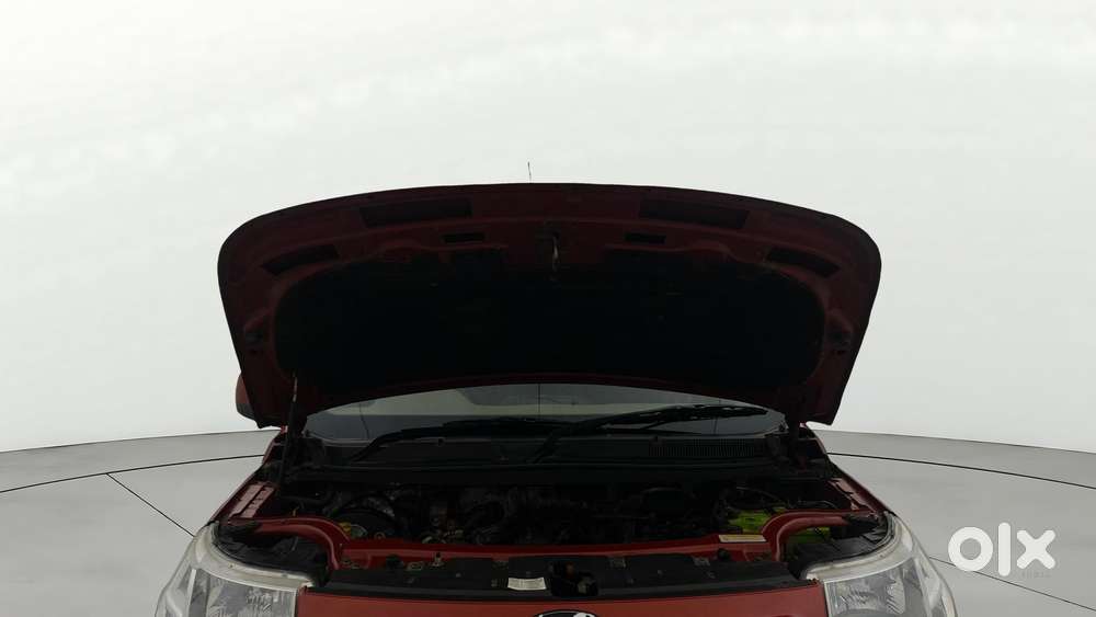 Mahindra Tuv 300 Mhawk100 T8, 2016, Diesel
