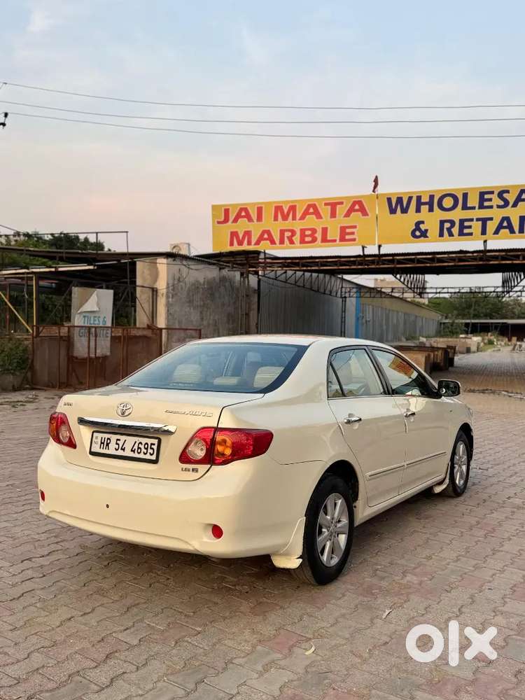 Toyota Corolla Altis 2009 Petrol 90000 Km Driven