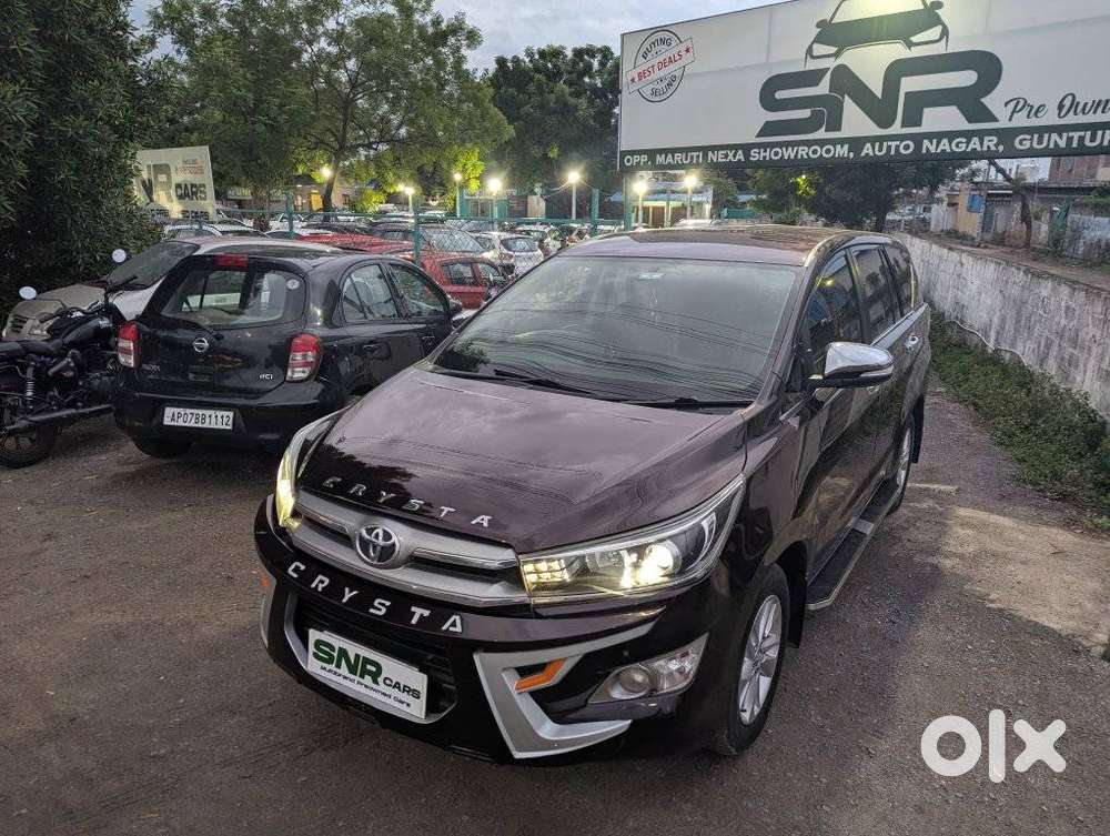 Toyota Innova Crysta 2.4 V, 2016, Diesel