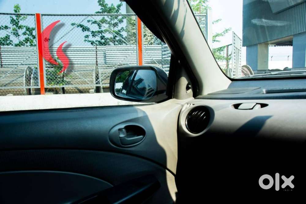 Toyota Etios Liva 2011-2012 G, 2011, Petrol