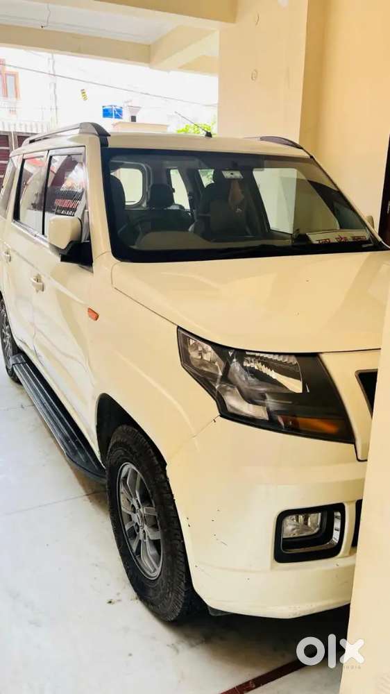 Mahindra Tuv 300 T10 2018 Excellent Condition.