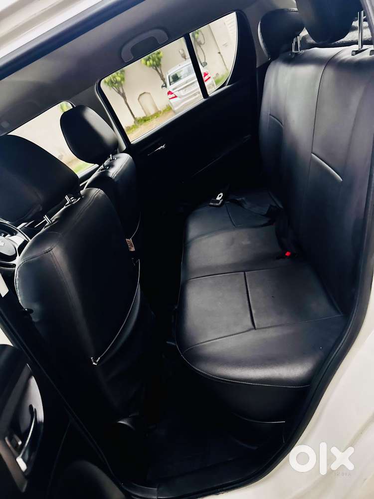 Maruti Suzuki Swift Vxi Optional, 2012, Petrol