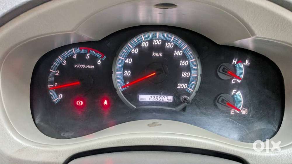 Toyota Innova 2.5 V 8 Str, 2014, Diesel