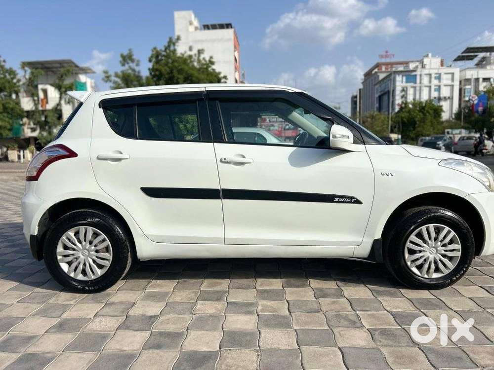 Maruti Suzuki Swift Vxi With Abs, 2014, Petrol