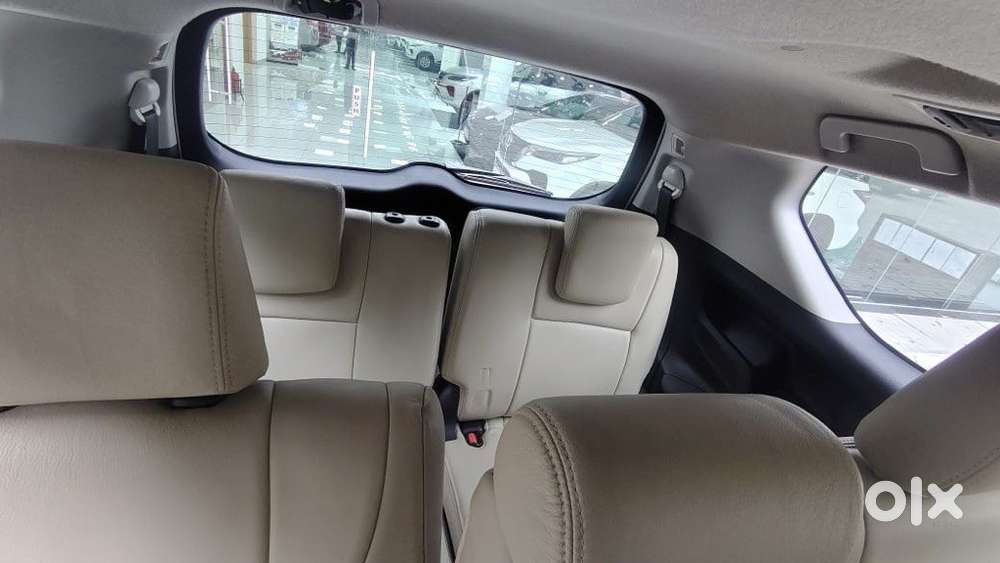 Toyota Innova Crysta 2.8 Gx At, 2018