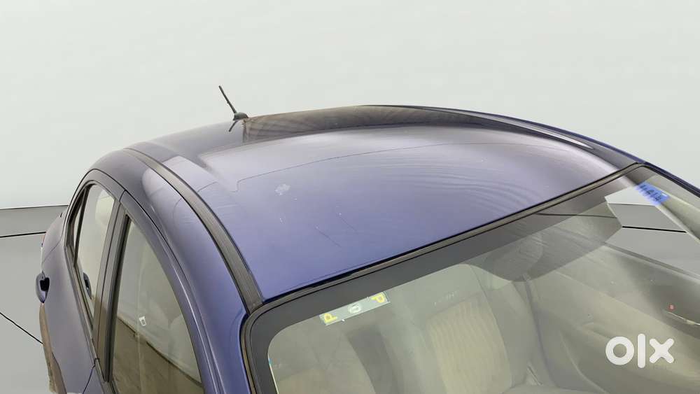 Maruti Suzuki Swift Dzire Amt Vxi, 2017, Petrol