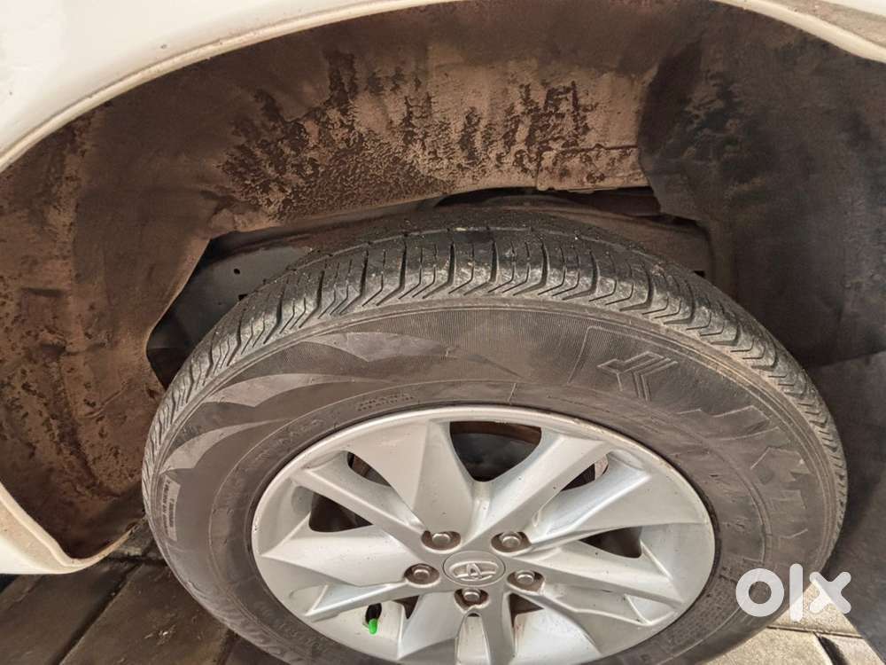 Toyota Innova Crysta 2023 Diesel 127171 Km Driven