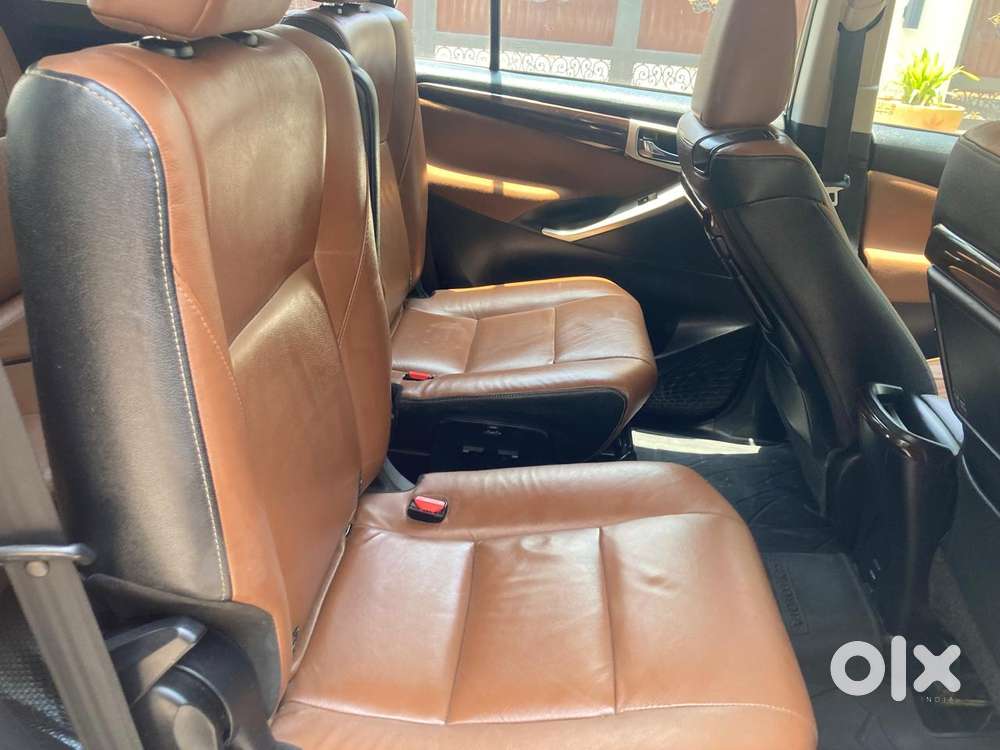 Toyota Innova Crysta 2.8 Zx At, 2016, Diesel