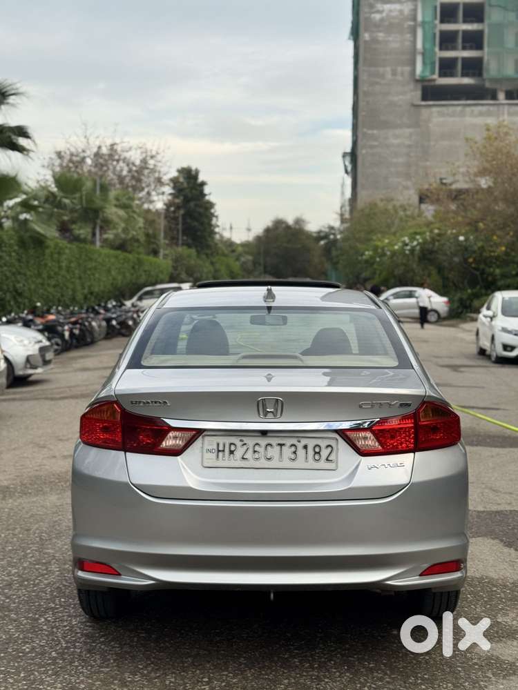 Honda City V Mt Sunroof, 2015, Petrol