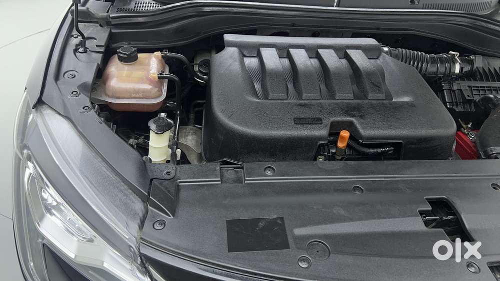 Mahindra Xuv700 2.0 Ax 7 Petrol At Luxury Pack Str, 2022, Petrol