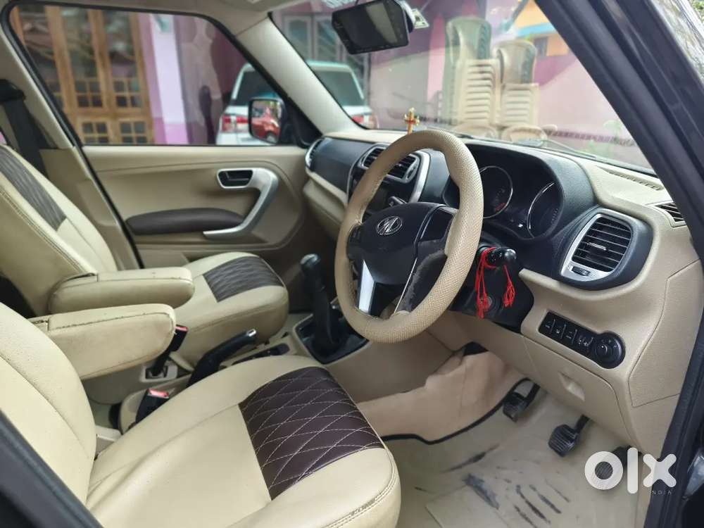 Mahindra Tuv 300 2017  T8