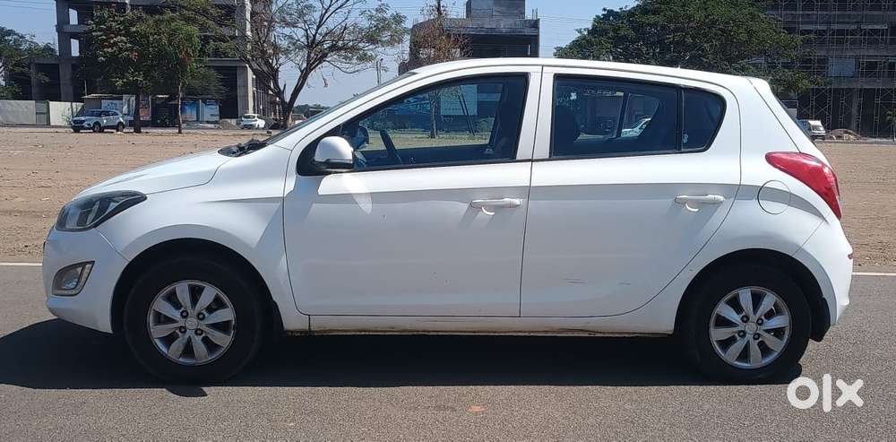 Hyundai I20 Sportz 1.2 Mt Dual Tone, 2013, Diesel