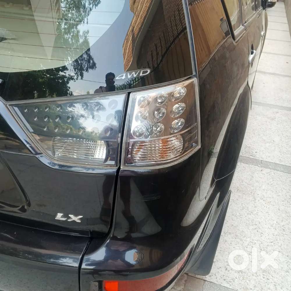 Mitsubishi Outlander 2012 Petrol 86000 Km Driven Automatic