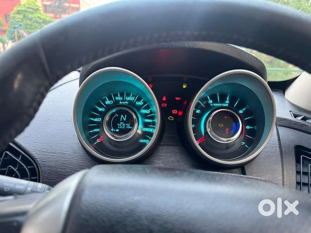 Mahindra Xuv500 2011-2015 W8 2wd, 2015, Diesel