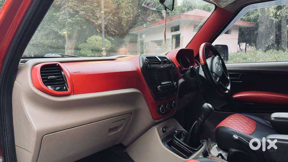 Mahindra Tuv 300 T8, 2017, Diesel