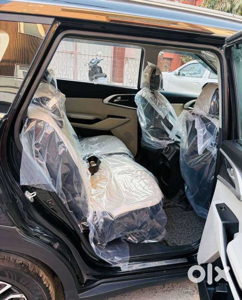 Kia Carens 1.4 Prestige Plus Turbo 7 Str, 2022, Petrol