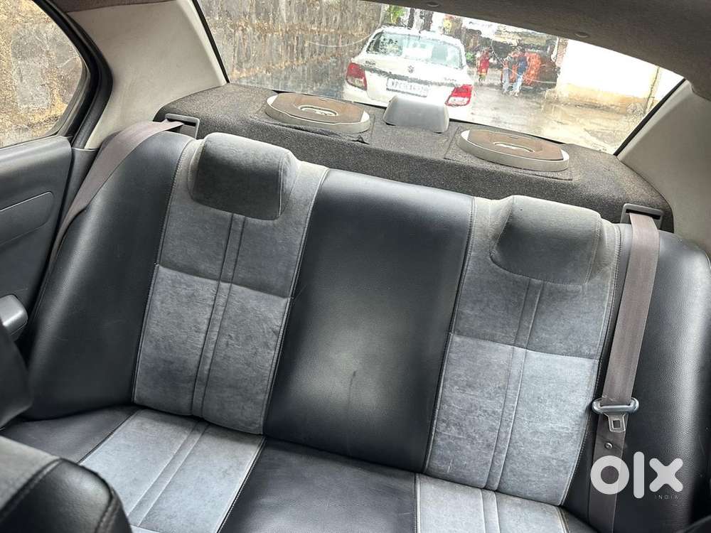 Maruti Suzuki Swift Dzire 2012