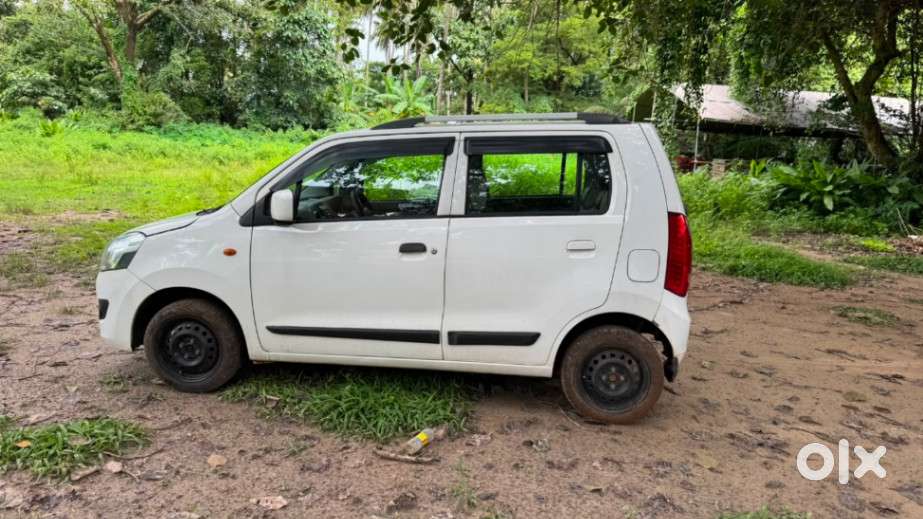 Maruti Suzuki Wagon R Amt Vxi, 2016, Petrol