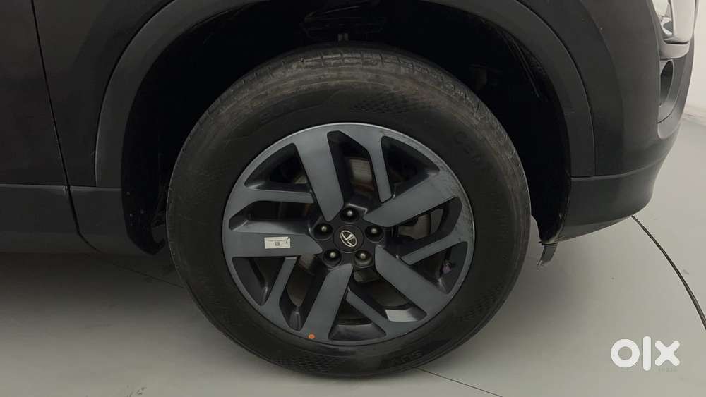 Tata Safari 2.0 Xz Plus Dark Edition, 2022, Diesel