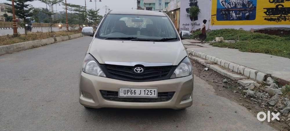 Toyota Innova 2.5 Vx 8 Str, 2010, Diesel
