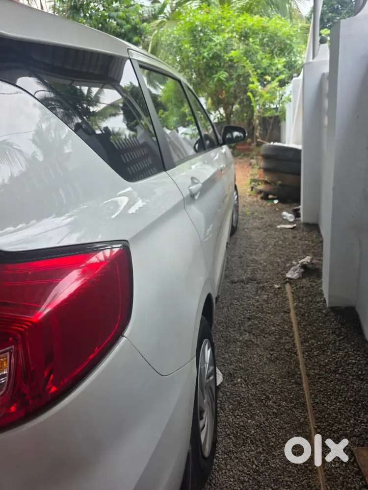 Maruti Suzuki Ertiga Vxi 2021
