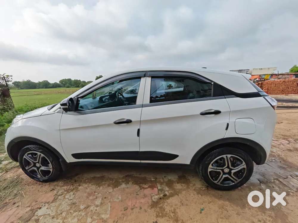 Tata Nexon Cng Manual