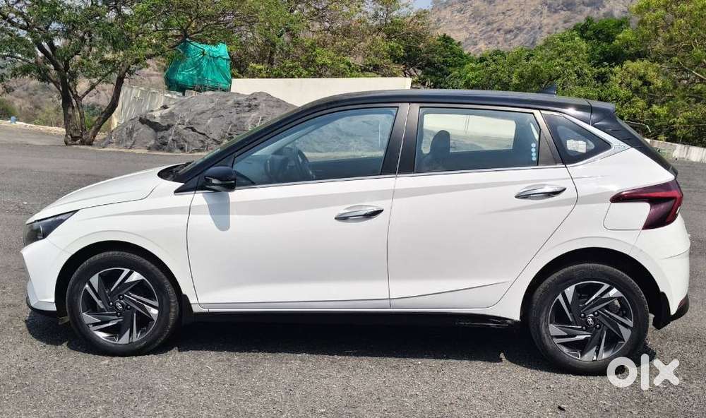 Hyundai New I20 1.2 Asta (o) Ivt, 2023, Petrol
