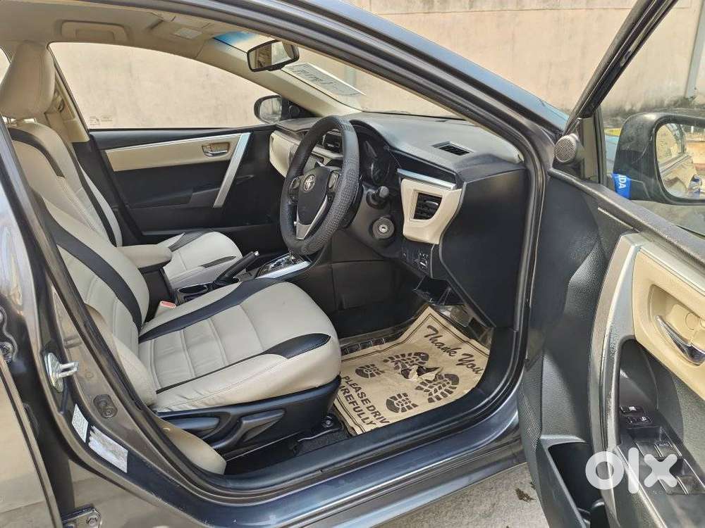 Toyota Corolla Altis 2013-2017 G At, 2015, Petrol