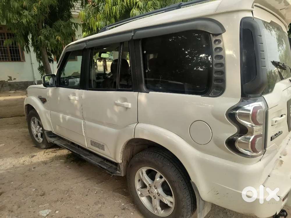 Mahindra Scorpio December 2016 Diesel Good Condition
