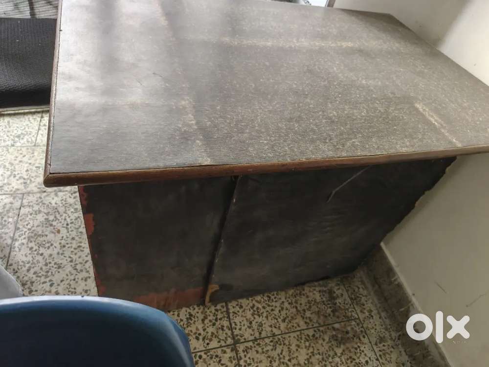 Coaching tables and chairs