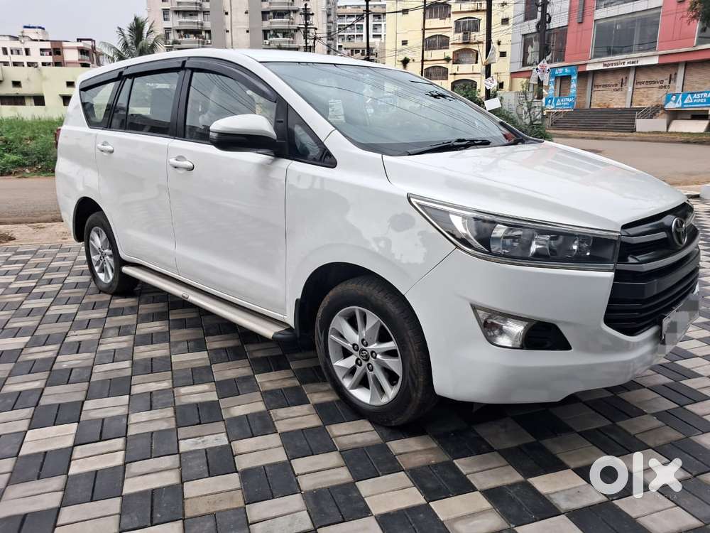 Toyota Innova Crysta 2.4 Gx Mt, 2017, Diesel