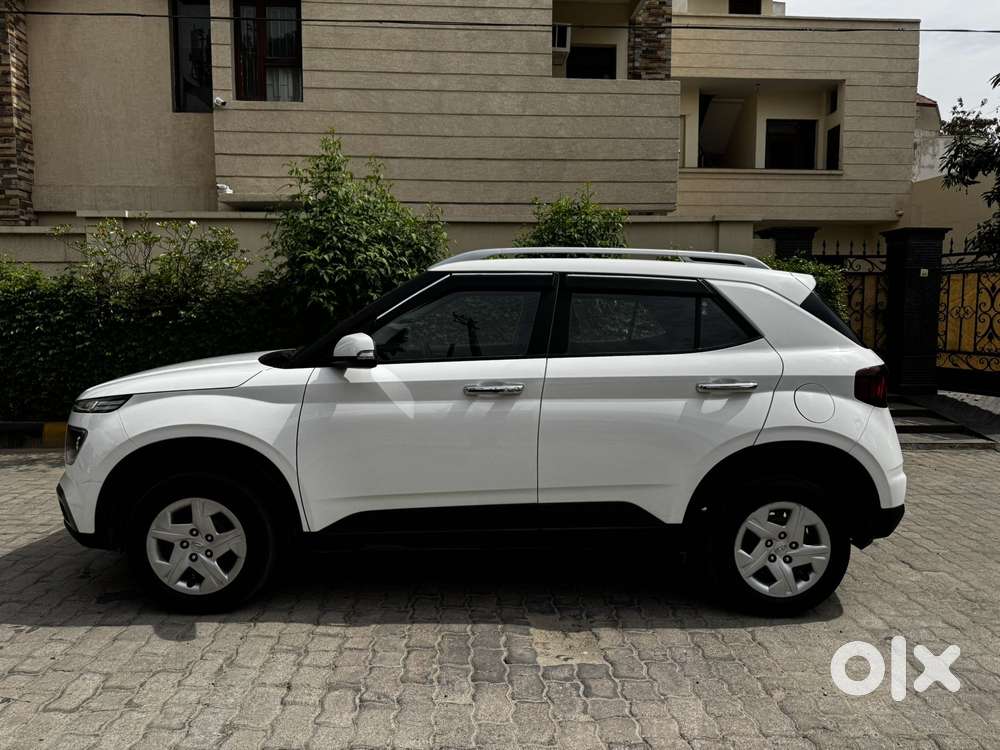 Hyundai Venue S 1.2 Petrol, 2021, Petrol