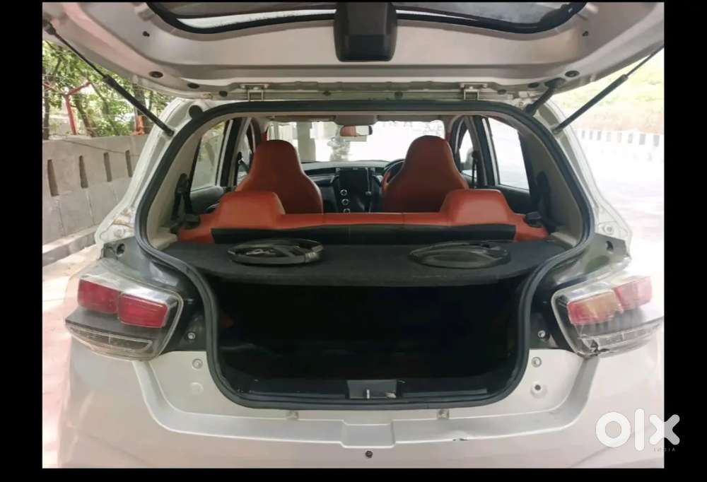 Mahindra Kuv 100 2018 Petrol 60000 Km Driven