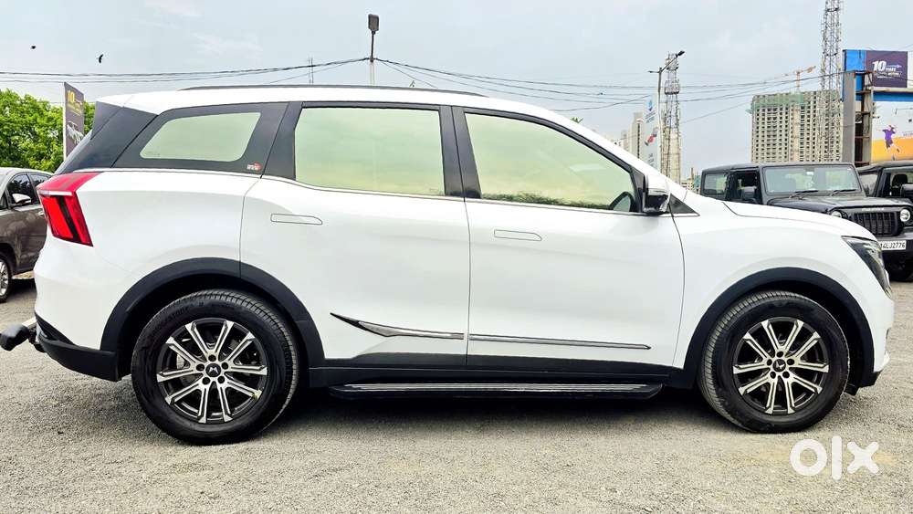 Mahindra Xuv700 2.2 Ax 7 Diesel At Luxury Pack Str Awd, 2022, Diesel